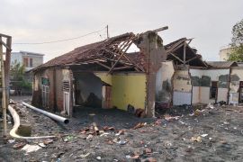 Pemkot Mataram membangun huntara bagi warga terdampak abrasi