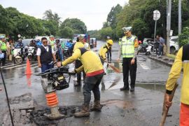 Perbaikan jalan rusak di Tangerang disesuaikan kewenangan pengelolaan