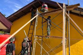 TNI renovasi sekolah terdampak bencana di Aceh Tamiang