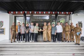 Komisi II DPRD Kalsel serius wujudkan hutan adat