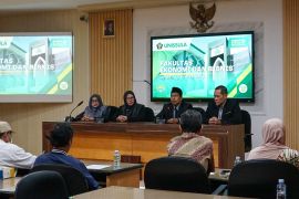 FEB Unissula kini miliki 21 guru besar