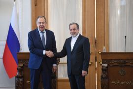 Lavrov: Penggunaan kekuatan terhadap Iran hanya akan menambah masalah