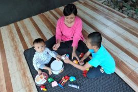 Anak Tengah dan Perjuangannya: Pandangan Psikolog tentang Dinamika Keluarga