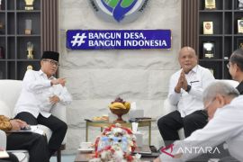 Mendes Yandri dorong Kabupaten Nias Utara jadi eksportir kelapa