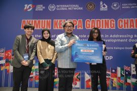 ALAZKA bersama AYIMUN Kelapa Gading Chapter perluas akses diplomasi global pelajar Indonesia