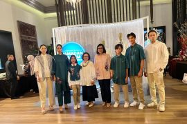 Bersama Amanda Hartanto, Giordano rayakan kelembutan dalam koleksi Ramadan