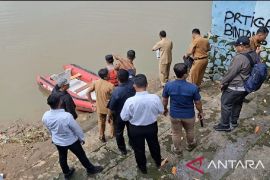 Tangerang BPBD warns public to avoid Cisadane river after pollution