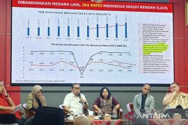 Hasto: PDIP berikan masukan konstruktif atasi persoalan ekonomi