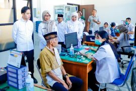 Khofifah pastikan pasien PBI tetap terlayani selama masa transisi