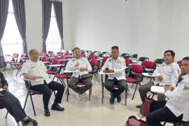 Aparat desa di Sulbar dibekali ilmu hukum