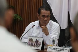 Mentan: Menjaga sawah serta petani hutan penting untuk ketahanan pangan