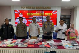 Polisi tetapkan guru agama di Batam jadi tersangka cabul