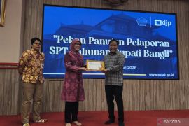 Bupati Bangli lapor SPT tahunan, dukung kepatuhan wajib pajak