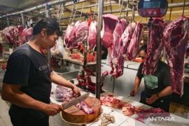 Harga daging sapi diprediksi naik hingga 15 persen jelang Ramadhan