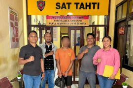 Polsek Maulafa limpahkan tersangka dan barang bukti kasus pencabulan