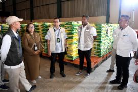 Distribusi bahan pokok ke Kabupaten Mahakam Ulu