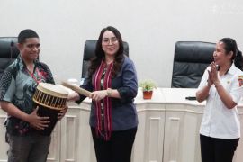 Pemkot Ambon minta masyarakat terapkan pola makan sehat sejak dini tindkatkan kualitas SDM