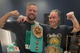 Caroline dinobatkan juara dunia WBC setelah bungkam Delfine