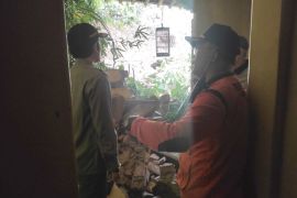 BPBD Cilacap cek lokasi bencana banjir dan gerakan tanah di Kalipada Pamulihan