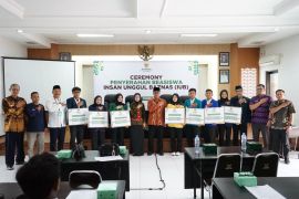 Sebanyak 40 mahasiswa dapat beasiswa dari Baznas Kediri