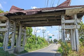 Besok, Gapura dekat Tol Panei dibongkar untuk kelancaran lalu lintas