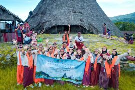 Arsitektur UMS gelar KKL di Labuan Bajo, mahasiswa kaji kampung adat hingga resort modern