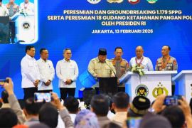 Presiden anugerahkan tanda kehormatan pada penggerak MBG-SPPG Polri