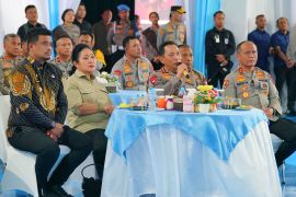 Kapolri memantau pembangunan jembatan bailey di Sumbar