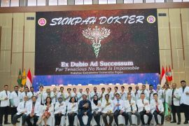 Universitas Papua wisuda 25 dokter baru perkuat layanan kesehatan
