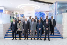 Sultan bin Ahmed visits Huawei R&D Centre and SMG in China