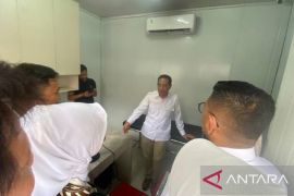 Wamenkes resmikan pos kesehatan di dua pasar Kota Tangerang