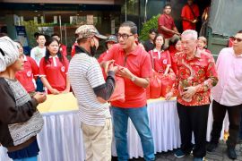 Pemkot Denpasar bagikan 1.200 paket sembako untuk warga kurang mampu