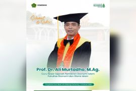 Prof. Ali Murtadho tawarkan rekonstuksi paradigma ekonomi islam integratif-humanistik