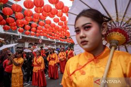 Grebeg Sudiro cultural parade showcases Javanese-Chinese harmony
