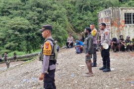 Polsek Tembagapura gelar patroli dialogis ajak warga jaga kamtibmas