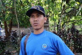 KKP bantu keruk kolam ikan milik warga yang tertimbun material banjir