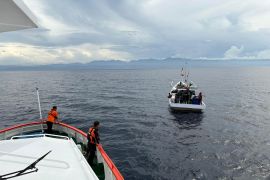 Tim SAR cari dua korban kapal tenggelam di perairan Selat Makassar