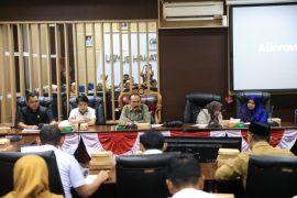DPRD Tanah Bumbu bahas peralihan aset penerangan jalan umum