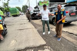 Pemkab Sidoarjo tegaskan perbaikan jalan tidak boleh tambal sulam