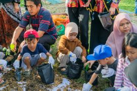 Kalsel kemarin dari program Hak Tawa hingga energi bersih