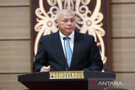 Terobosan hukum untuk pertambangan berkelanjutan