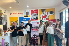 Asmo Kalbar berikan kado spesial service gratis dan edukasi SR