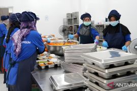 BGN minta SPPG kreatif olah pangan selain UPF dalam MBG Ramadhan