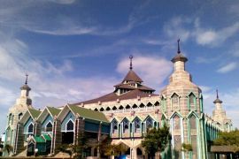 Masjid Al Markaz Makassar siapkan hidangan buka puasa 1.200 prosi per hari selama Ramadhan