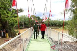 Pemkab Aceh Barat apresiasi TNI rehab jembatan gantung pascabencana
