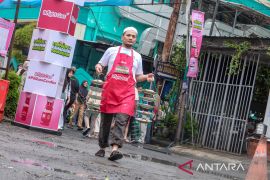 Distribusikan buka puasa gratis Page 3 Small