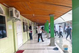 Ditjenpas Sulteng laksanakan aksi bersih masjid sambut Ramadhan