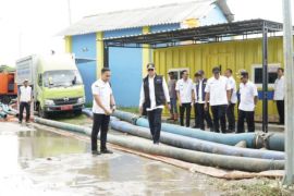 Pemkab Lamongan operasikan 15 pompa atasi banjir Bengawan Jero