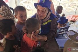 Kasus ISPA naik 150 persen pascabencana, Aceh Utara bagikan masker