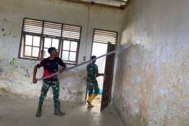 TNI rehabilitasi sekolah terdampak bencana di Aceh Tamiang